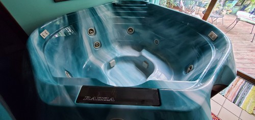 Jacuzzi hot tub - tub, spa