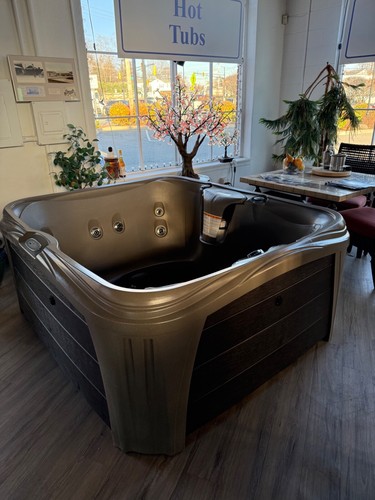 Jacuzzi play mood - jacuzzi,